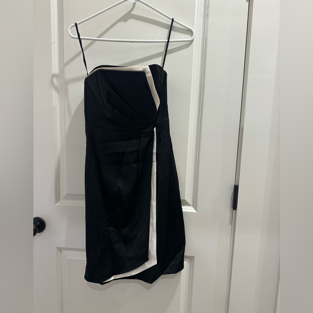 White House Black Market Black & White Satin Cocktail Dress Size 0